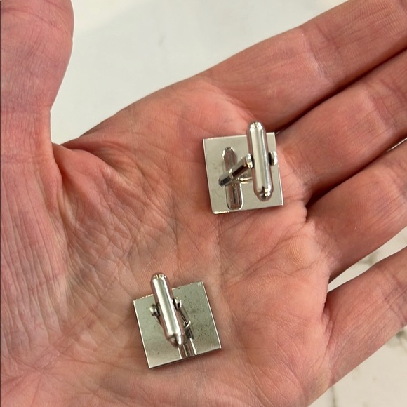 Silver Heart Cufflinks - Picture 5 of 5